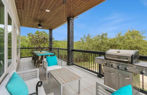 Canyon Lake Casa | Canary Lakehouse