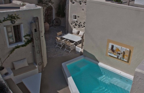 Emporio Villa | Canava Emporio, bodega restaurada cariñosamente construida