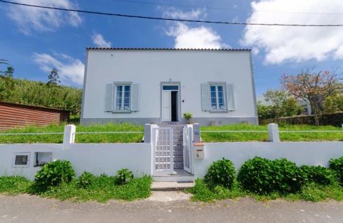 Ponta Delgada Casa | Candelária House
