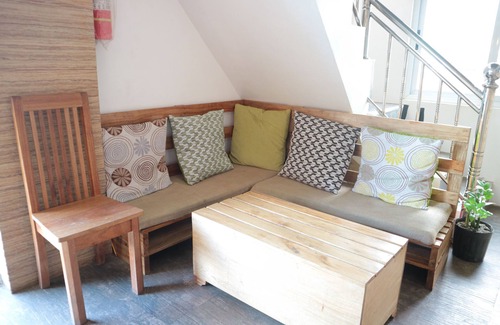 Caticlan Hotel | Candice Lucy Hotel