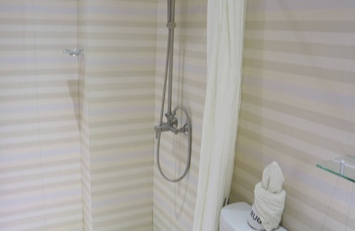 Caticlan Hotel | Candice Lucy Hotel