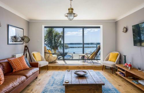 Poole Casa | Candle Island View - Superb Harbour Views from Three Floors