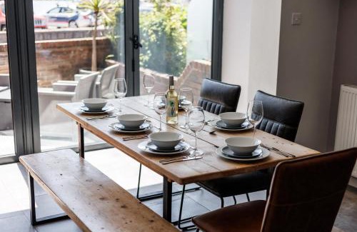 Poole Casa | Candle Island View - Superb Harbour Views from Three Floors