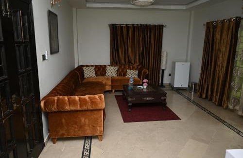 Dhirkot Hotel | Candle Wood
