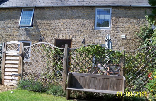 Yarwell Cabaña | Candlelight Cottage - Modificada Capilla 2 Cama Gite Holiday Cottage
