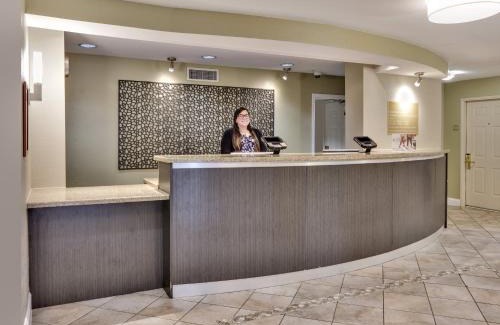 Dallas Hotel | Candlewood Suites Dallas Market Center-Love Field by IHG