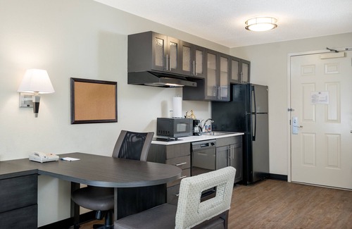 Durham Hotel | Candlewood Suites Durham by IHG