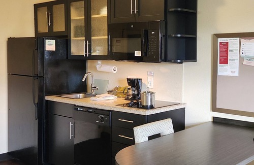 Greenville Hotel | Candlewood Suites Greenville NC by IHG