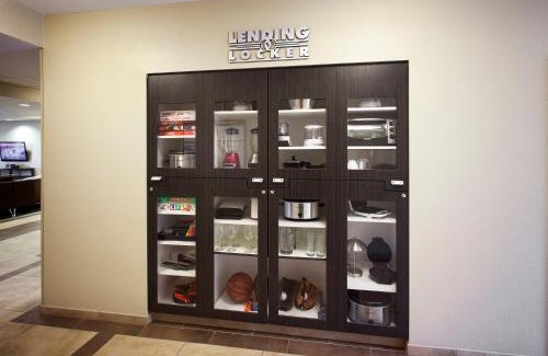 Metrocenter - North Rhodes Park Hotel | Candlewood Suites - Nashville Metro Center by IHG