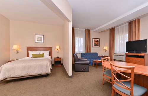 Mission Valley West Hotel | Candlewood Suites San Diego by IHG