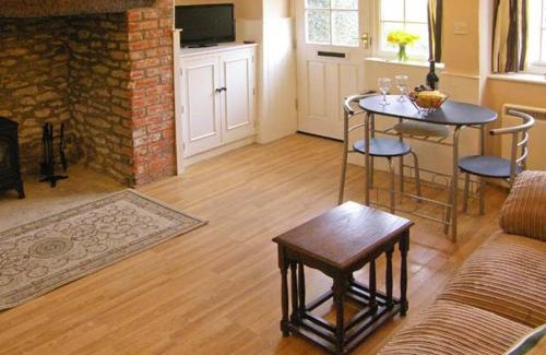 Thornford Casa | Candy Cottage