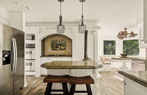Lake Arrowhead Casa | Candyland Estate,Guest house,Indoor Spa, Sauna and Dock for Swimming and Fishing