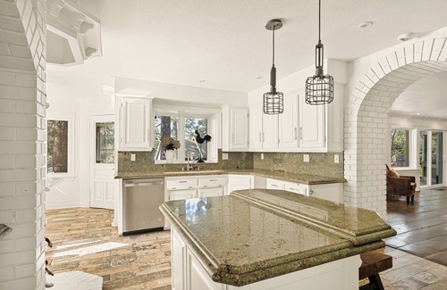 Lake Arrowhead Casa | Candyland Estate,Guest house,Indoor Spa, Sauna and Dock for Swimming and Fishing