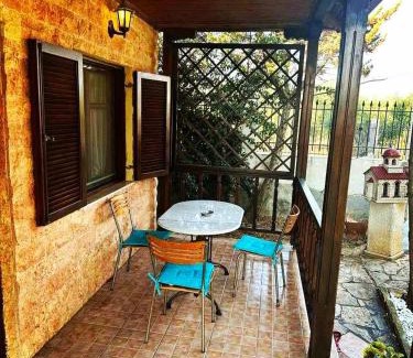 Nea Potidaia Casa | Candys Yard