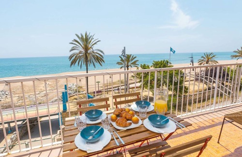 Canet de Mar Apartamento | 76 m² Apartamento ∙ 4 habitaciones ∙ 7 personas