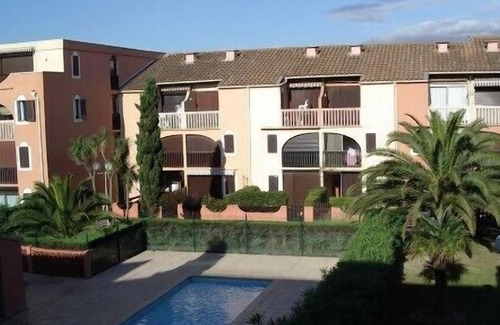 Les Arenes Apartamento | Canet plage T2 4 couchages: piscinas y estacionamiento semanal, quincena o mes