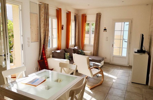 Le Port Casa | Canétoise situado a 100 m del mar, de 2 a 7 personas, aire acondicionado, parking privado.