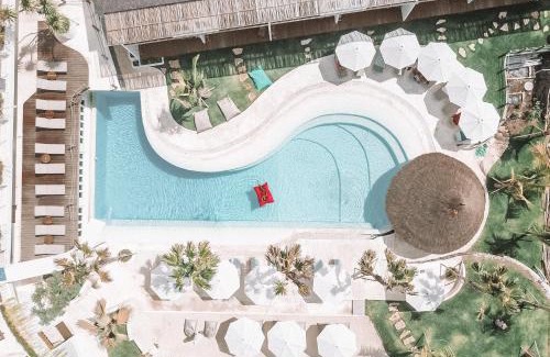 Batu Bolong Hotel | Canggu Village Accommodation