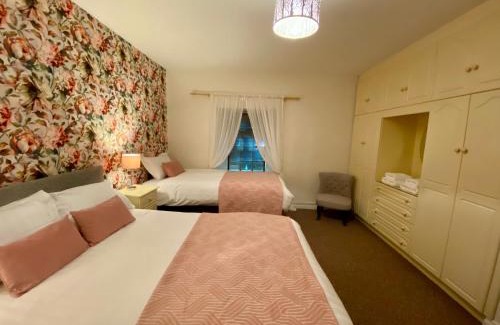 Drumshanbo Casa | Canice Mooney Self Catering Holiday Home