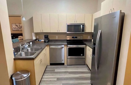 Sun Prairie Apartamento | Cannery Square Short Term Rentals -104 by Patriot
