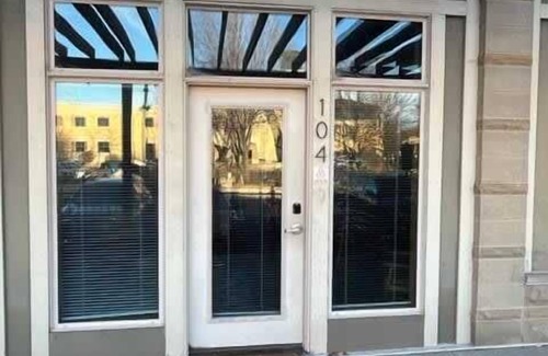 Sun Prairie Apartamento | Cannery Square Short Term Rentals -104 by Patriot