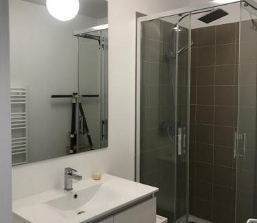Carnot Apartamento | Cannes 2 pieces de 49 m2 ,piscine. Jardin privatif