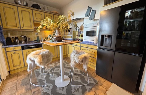 Mandelieu-La-Napoule Villa | Cannes, Provence. Villa with sensational sea views and infinity saltwater pool
