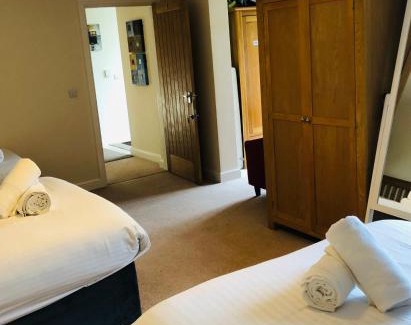 Wotton-under-Edge Cabina | Canons Court Mews
