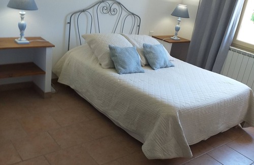 Lacoste Casa | Cante Grillet en Provenza al pie del Luberon