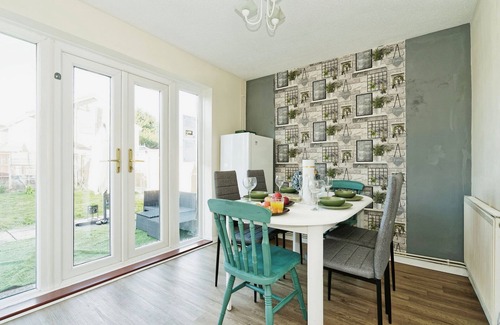 Broad Oak Casa | Canterbury Charm, Spacious 4 Bed House