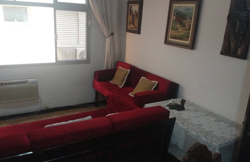 Jardim Sao Miguel Apartamento | Cantinho da Felicidade, AP pé na Areia há 01 Quadra da Praia Enseada no Guarujá
