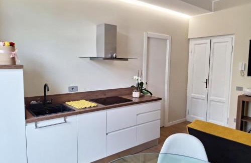 Canzo Apartamento | Cantius Villa Italia Apartment