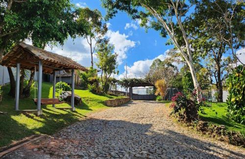 Itauna Casa | Canto da Pedra - Casa na montanha para descanso