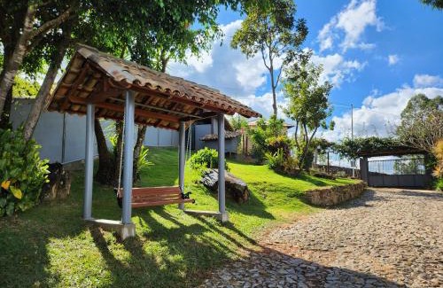 Itauna Casa | Canto da Pedra - Casa na montanha para descanso