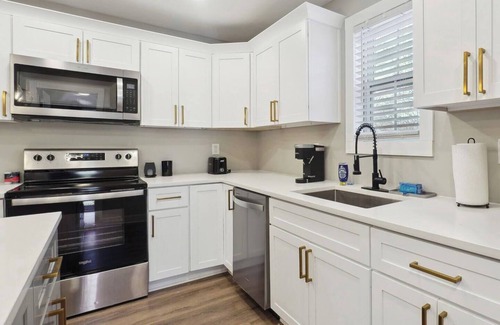 Canton Casa | "Canton Cottages" 3 Modern Cottages Sleeps 14