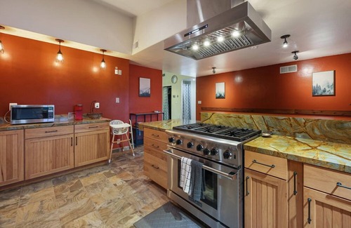 Mira Mesa Casa | Canyon Breeze | Private Home with Hot Tub & Views