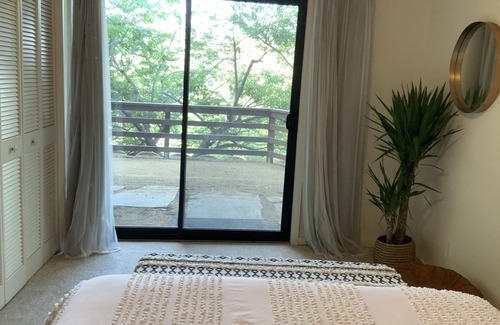 Topanga Cabina | Canyon Cabin Retreat Near Beach & Trails