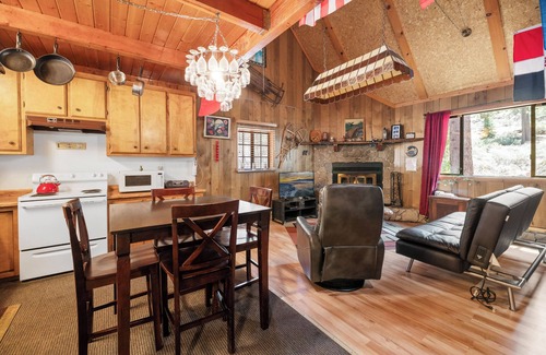 Fawnskin Cabina | Canyon Cabin