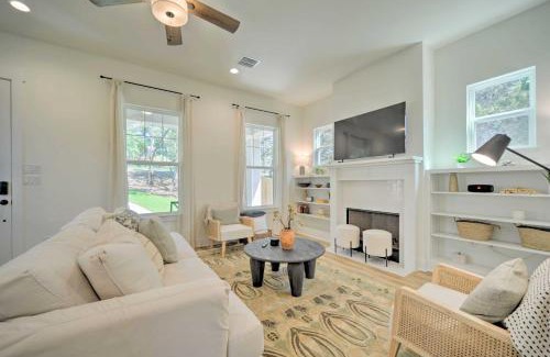 Canyon Lake Casa | Canyon Lake Home with Deck about 1 Mi to Comal Park