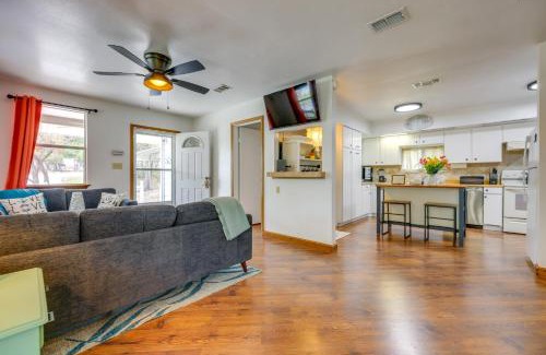 Canyon Lake Casa | Canyon Lake Home with Resort Amenities and Fire Pit!