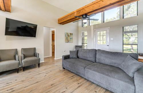 Canyon Lake Casa | Canyon Lake House with Porch, Views and Private Gazebo