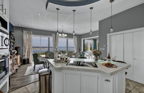 Canyon Lake Casa | Canyon Lake Luxury Pool Games & Stunning Views