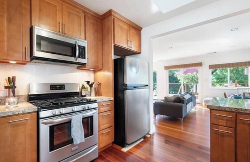 San Carlos Casa | Canyon Oak House: Private & tranquil home among the trees