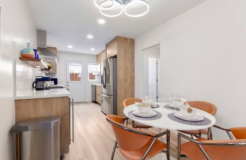 Bay Ho Casa | Canyon Oasis- Close to Beaches