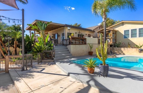 Fallbrook Casa | Canyon retreat villa