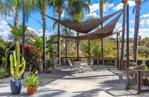 Fallbrook Casa | Canyon retreat villa