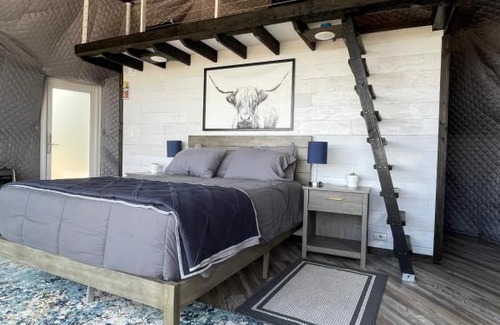 Monticello Complejo | Canyon Rim Domes - A Luxury Glamping Experience!