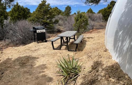 Monticello Complejo | Canyon Rim Domes - A Luxury Glamping Experience!