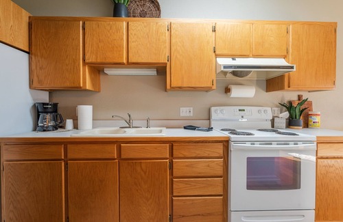 Twin Falls Casa | Canyon Rim Home - Heated Pool, Hot Tub, Game Room