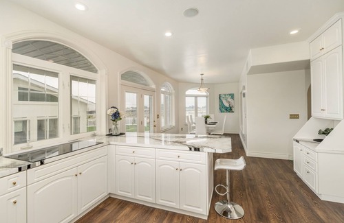Filer Casa | Canyon Rim Waterfall Views, Hot-tub, Theater, Surround Sound, Grill Area